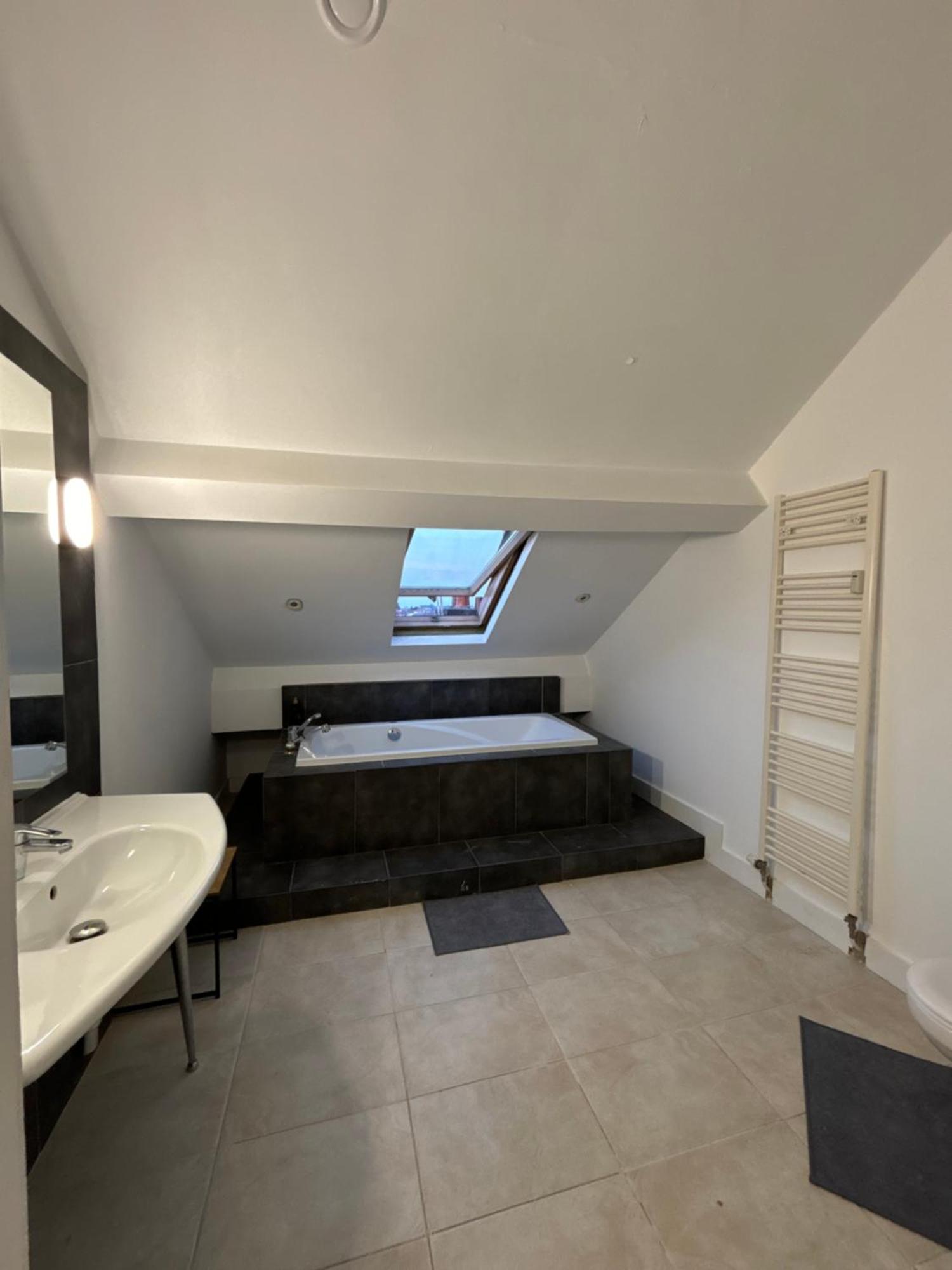 Chambre Prive A Louise Séjour chez l'habitant Bruxelles